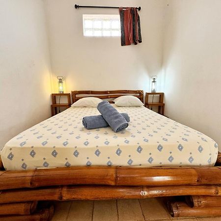 Отель Kayzen House Ngaparou Экстерьер фото