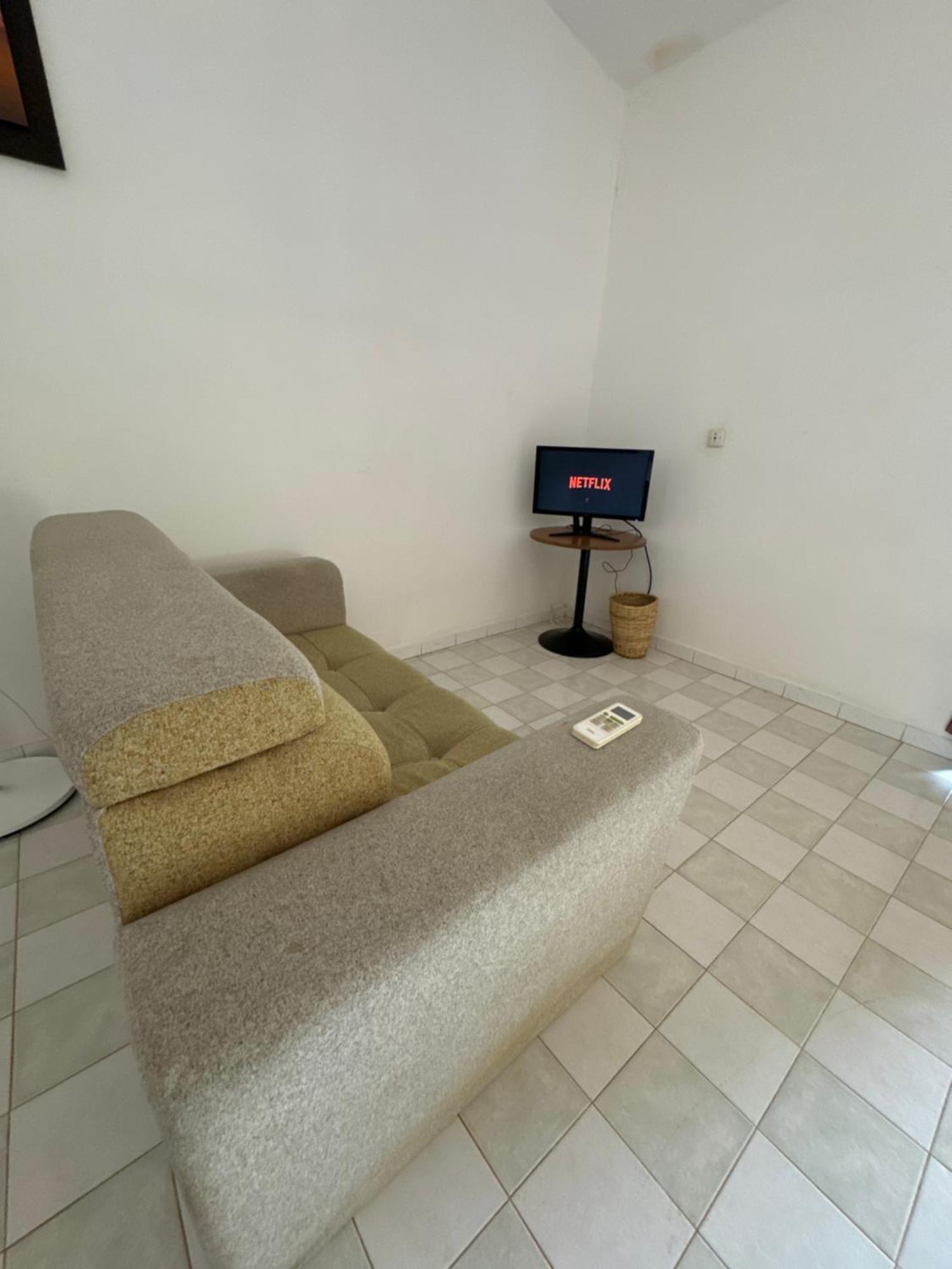 Отель Kayzen House Ngaparou Экстерьер фото